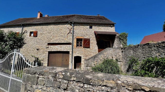 Curtil-sous-Burnand